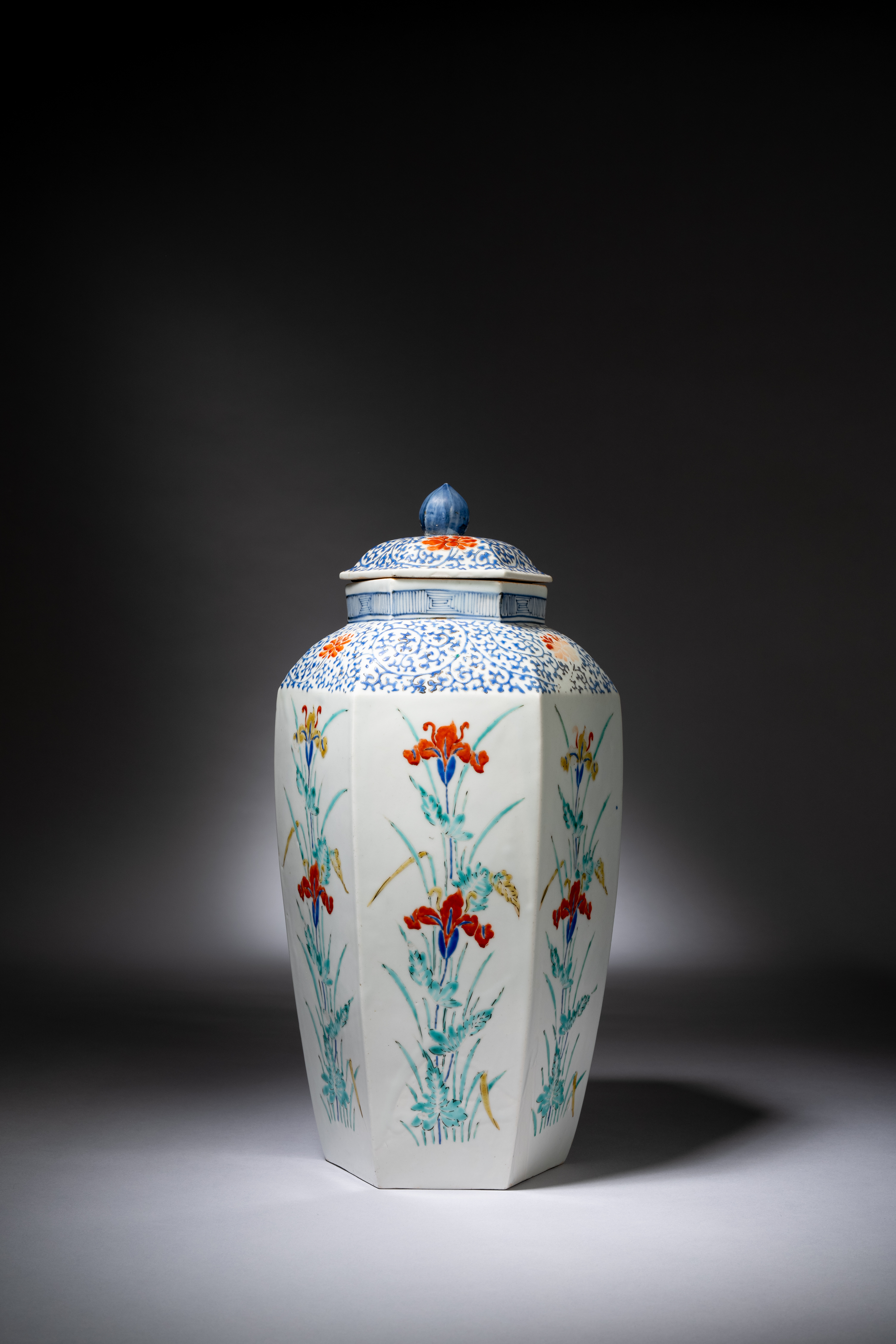 Porcelain for Palaces Image